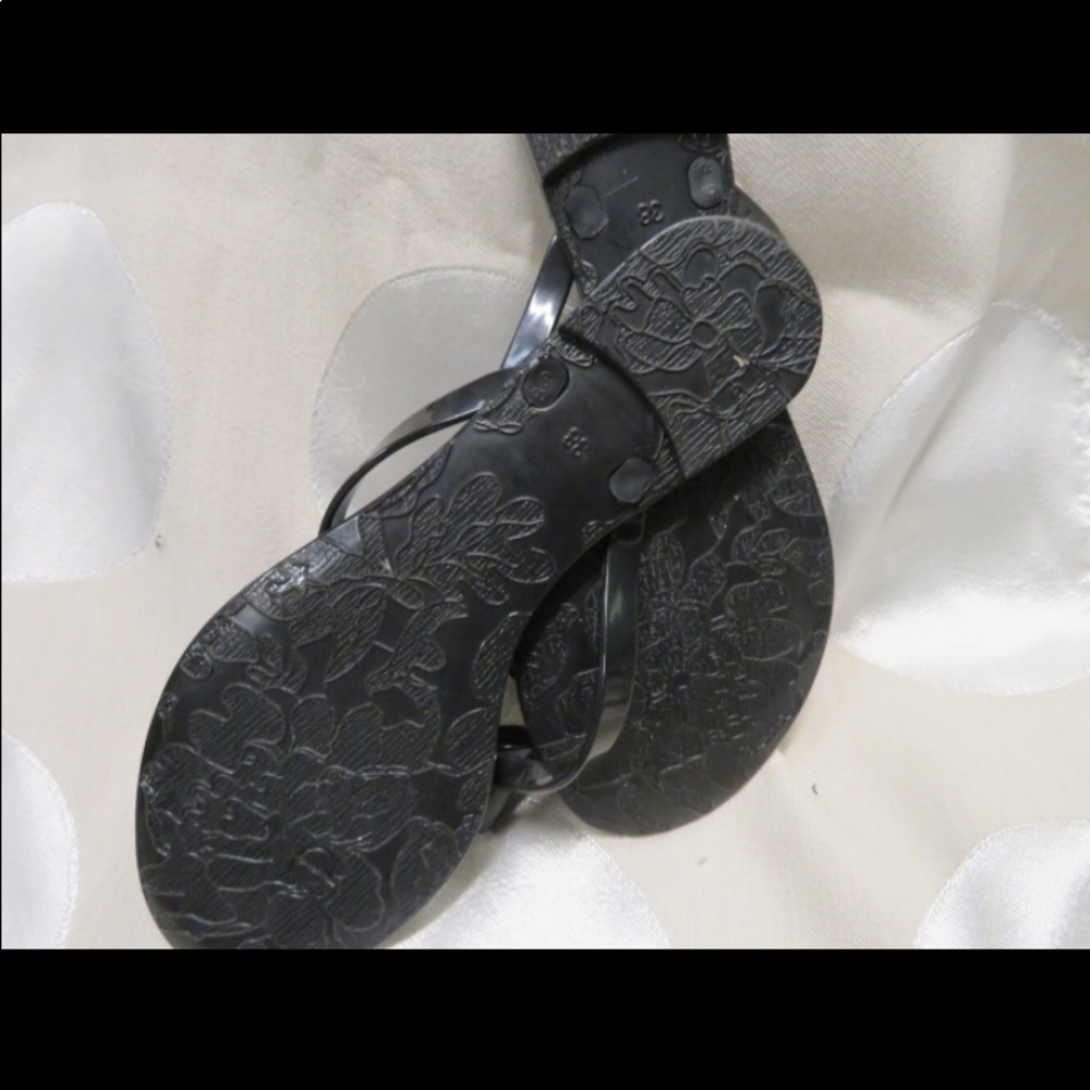 Dizzy Sandals - Picture 2 of 4